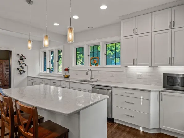 5603 West Washington BOULEVARD, Milwaukee, WI 53208