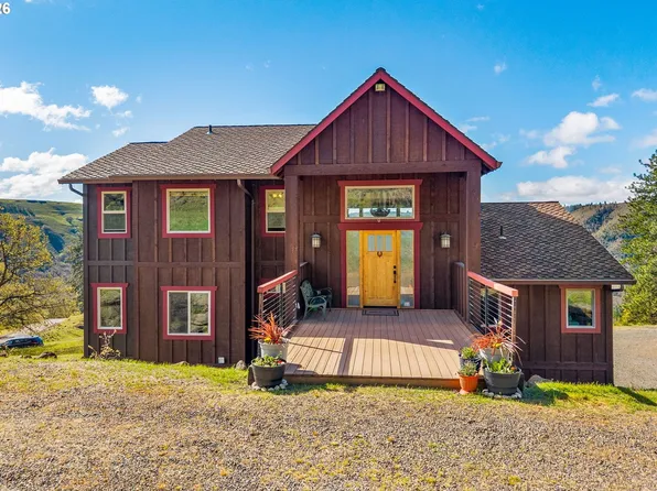 115 Wahkiacus Heights Rd, Wahkiacus, WA 98670