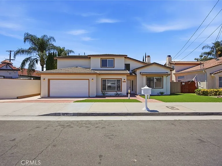 18112 Osborne St — Photo 7