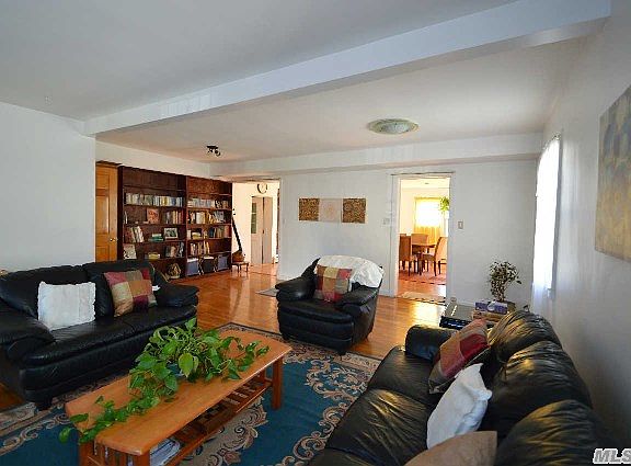 4th image of 205 Norfeld Blvd