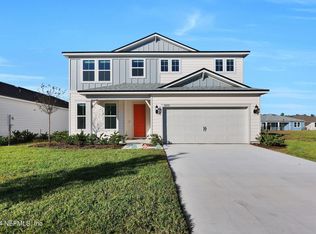 3435 Americana Dr, Green Cove Springs, FL 32043
