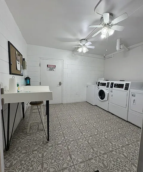 2302 S Manhattan Ave #215 — Photo 16