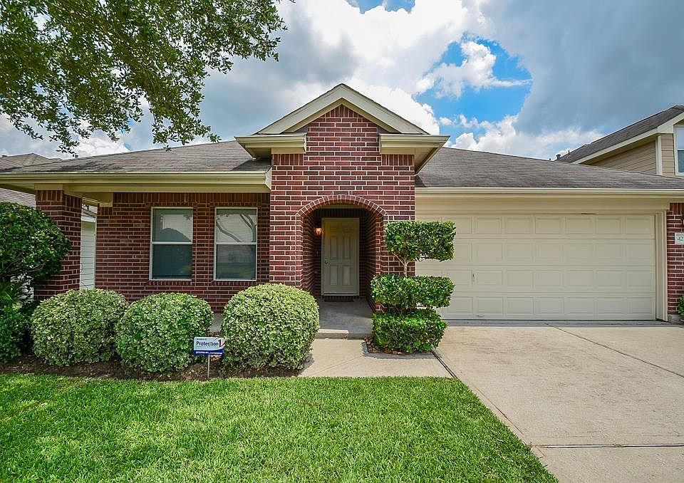 1st image of 4218 Brentwood Park Dr