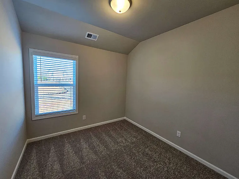 4 Silver Ln — Photo 18
