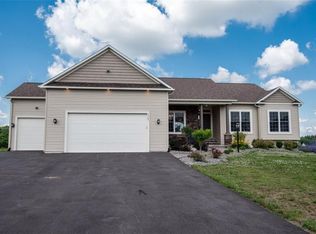 4505 Hollyshire Way, Clay, NY 13041