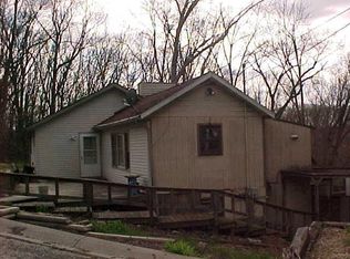 638 Nome Rd, Valparaiso, IN 46385