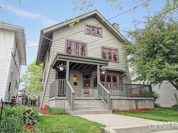 2nd image of 422 Gladstone Dr SE