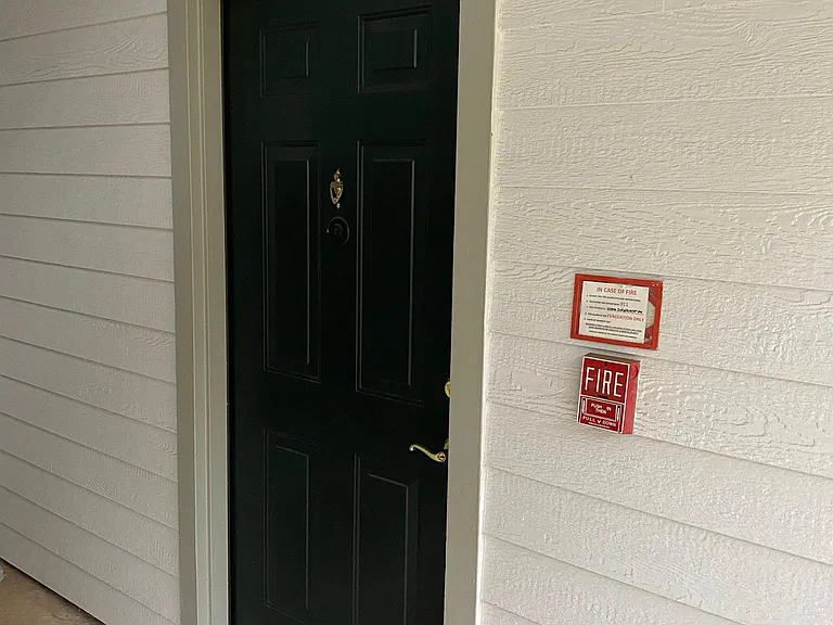 4400 Helmsford Ln #103 — Photo 6