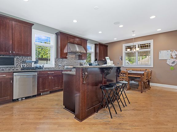 4th image of 9340 S Clifton Park Ave