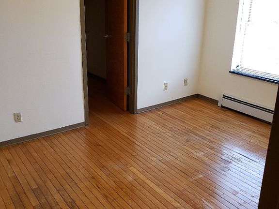 3rd image of 123 W Nittany Ave