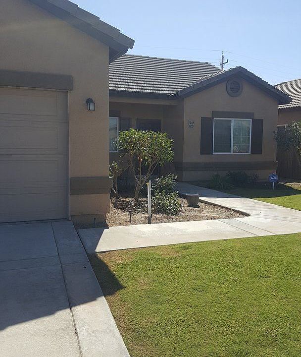2nd image of 10811 Avenida Frasca Dr