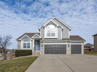 1308 Johnston Dr, Raymore, MO 64083