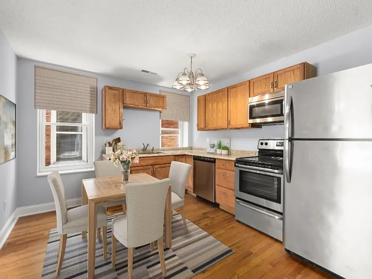 3911 Castleman Ave #2 — Photo 4