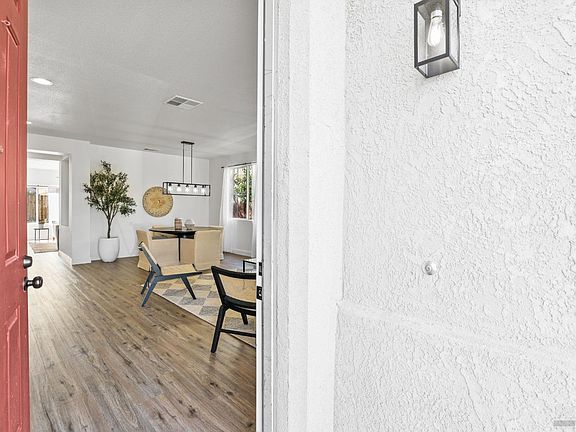 5th image of 408 Pearce Court