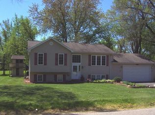 22023 83rd St, Salem, WI 53168