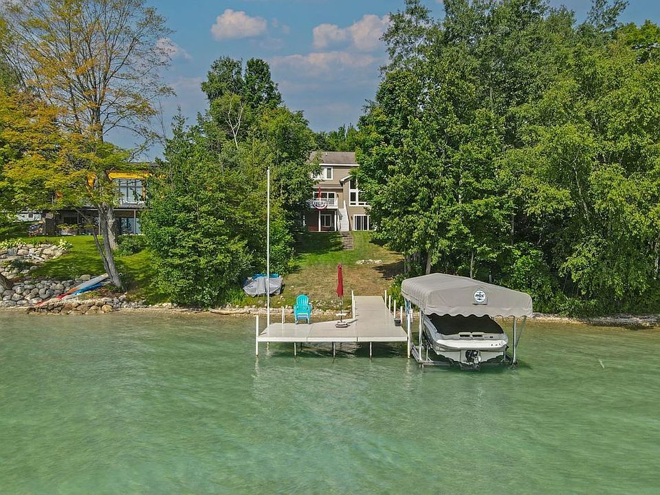 1st image of 7121 NW Torch Lake Dr