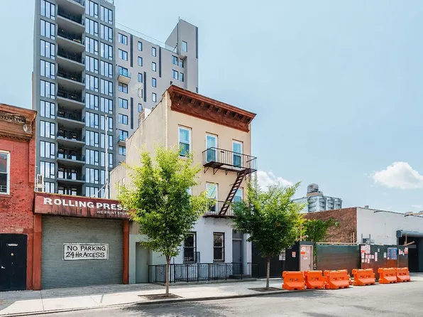19 Denton Pl, Brooklyn, NY 11215