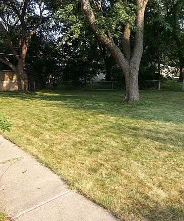 3rd image of 879 E Holly Way
