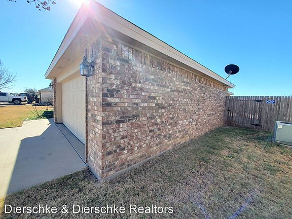 3rd image of 2813 McGill Blvd