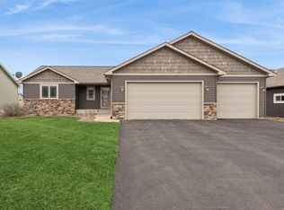 165 Wheat Field Ln, New Richmond, WI 54017
