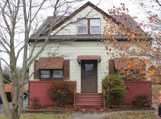 610 Chopsey Hill Rd, Bridgeport, CT 06606