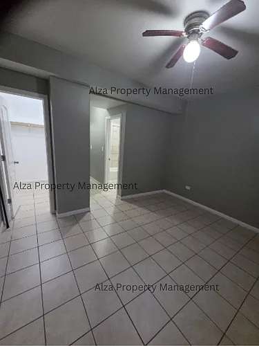 6142 S King Dr #6144-G Photo 1