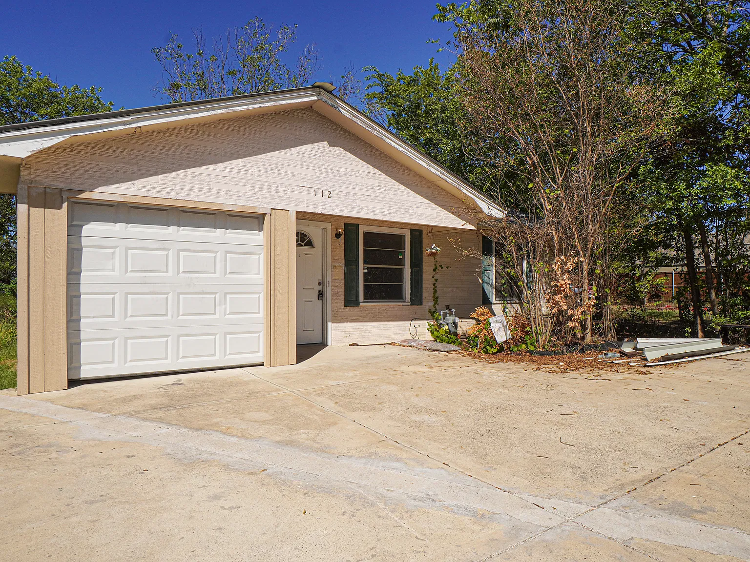 3 bed, 1469 sqft, $1,600 — Photo 2