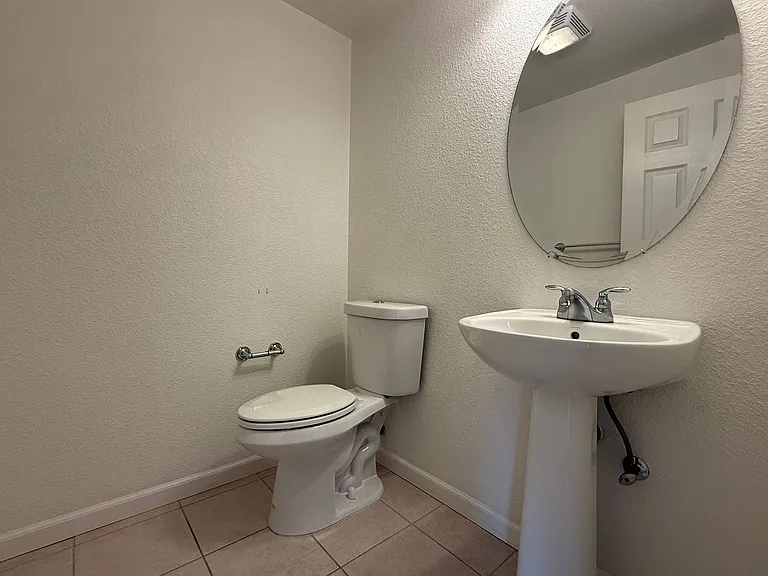 45 Esfahan Dr — Photo 14