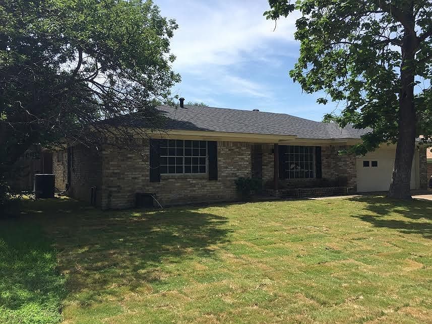 1st image of 1909 Sherrye Dr