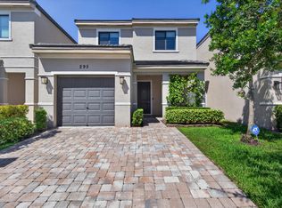 295 NW 33rd Ln, Pompano Beach, FL 33069