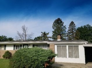 1501 Schafer Dr, Burton, MI 48509