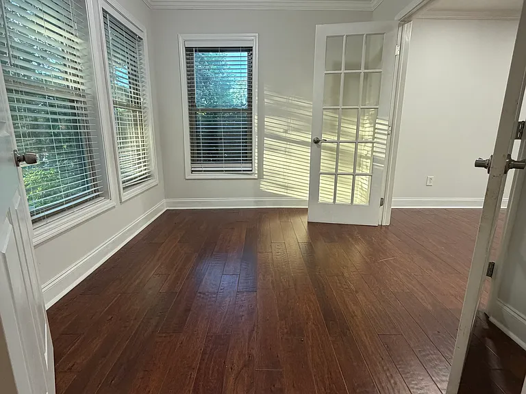 905 Parkaire Xing — Photo 21
