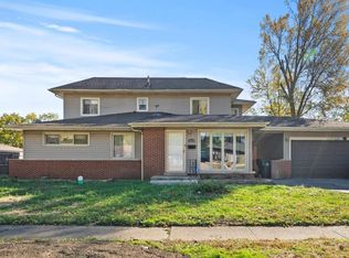 16135 Richmond Ave, Markham, IL 60428