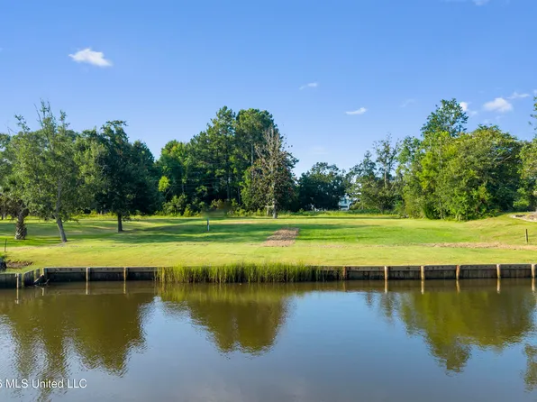 15820 Langley Dr #40, Biloxi, MS 39532