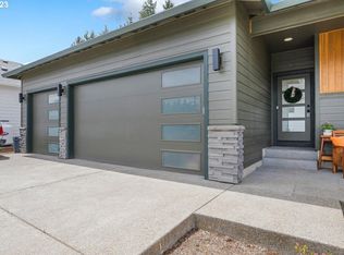 133 NE Regan Hill Loop, Estacada, OR 97023