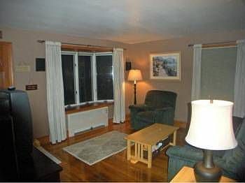 4th image of 96 Lawndale Dr