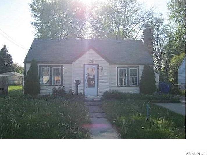 2nd image of 228 Barnsdale Ave