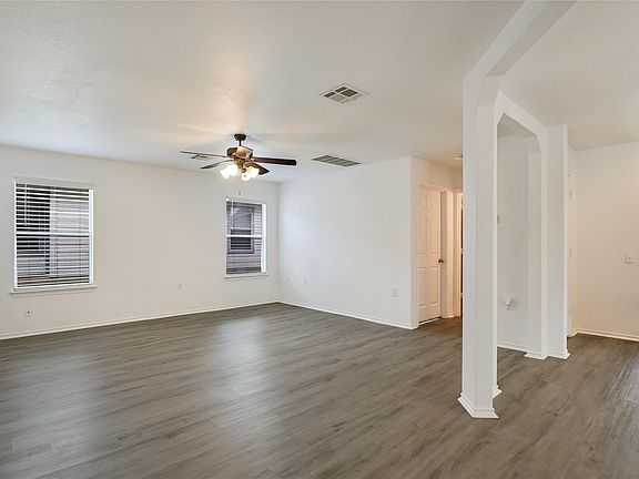 4th image of 1628 Poppy Seed Ln