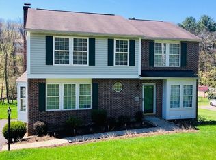 413 McCombs Rd, Venetia, PA 15367