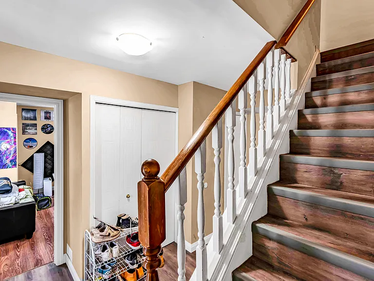 15 Saint Patrick St — Photo 14