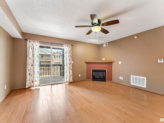 5th image of 3215 S 16th Ave Unit 201