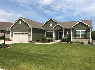 W179N11686 Augusta Ct, Germantown, WI 53022