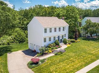 374 Crest Rd, Southington, CT 06489