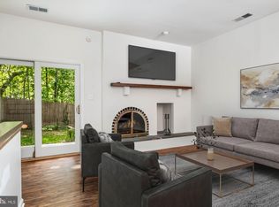 318 W Wayne Ave, Wayne, PA 19087