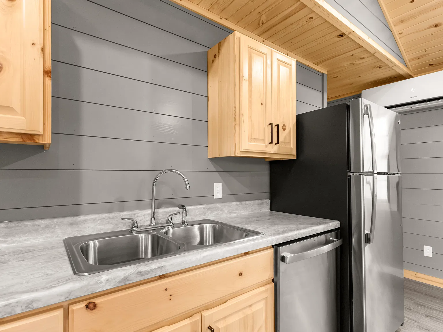 2 bed, 1.5 bath, 850 sqft, $1,400 — Photo 4