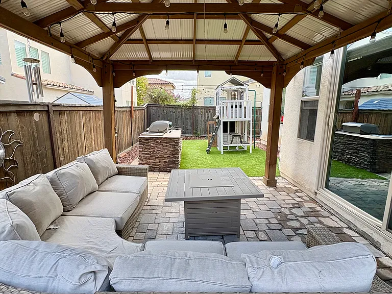 1280 Camino Carmelo — Photo 4