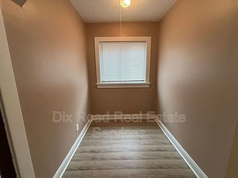 426 Otterbein Ave — Photo 13