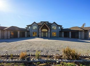 4371 184th St, Surrey, BC V3Z 1B7