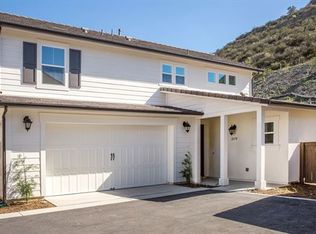 2670 Overlook Point Dr, Escondido, CA 92029