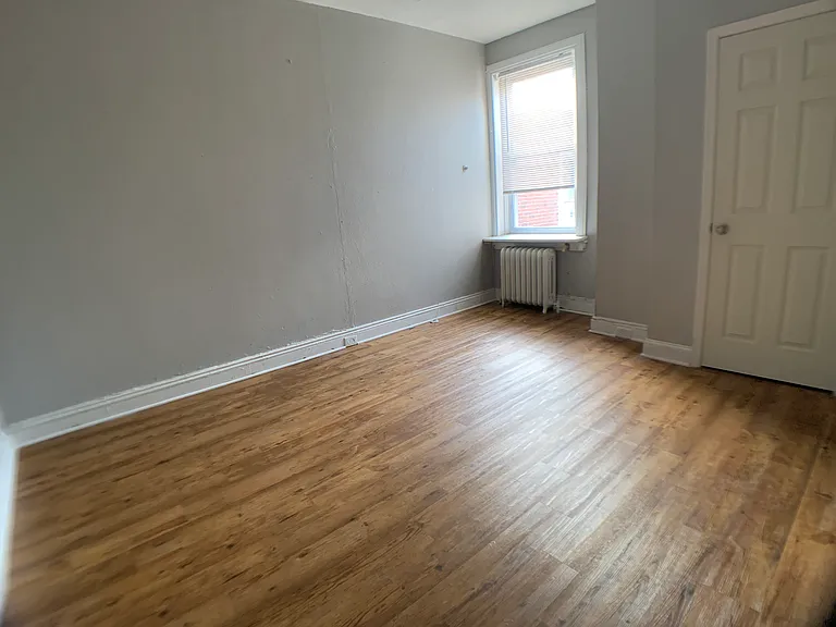 220 S 43rd St #3F — Photo 5